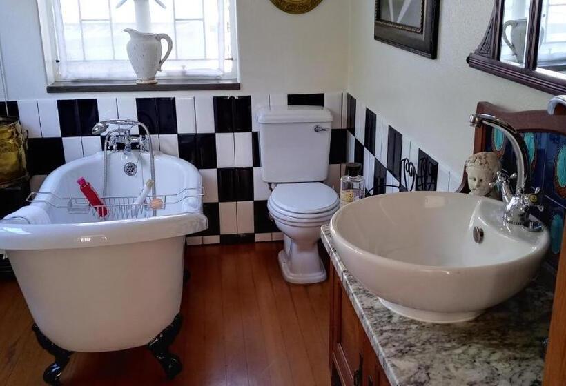 اتاق استاندارد, 29ontait Guest House