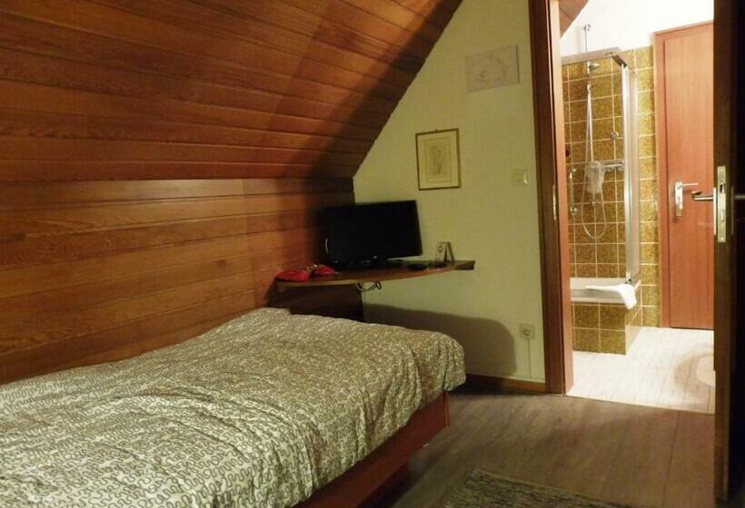 발코니 스탠다드 싱글 룸, Gasthof Walhalja