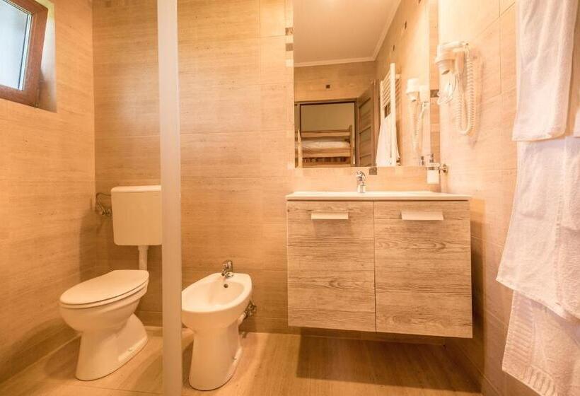 정원 전망 4인용 스탠다드 룸, Németh Resort