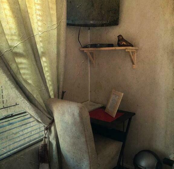 스탠다드 싱글 룸, Revenir