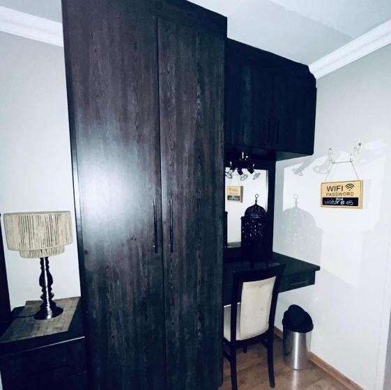 패밀리 룸, Revenir