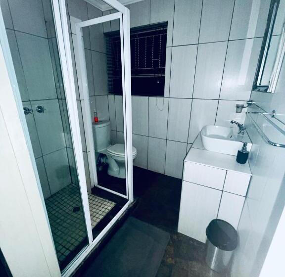 패밀리 룸, Revenir