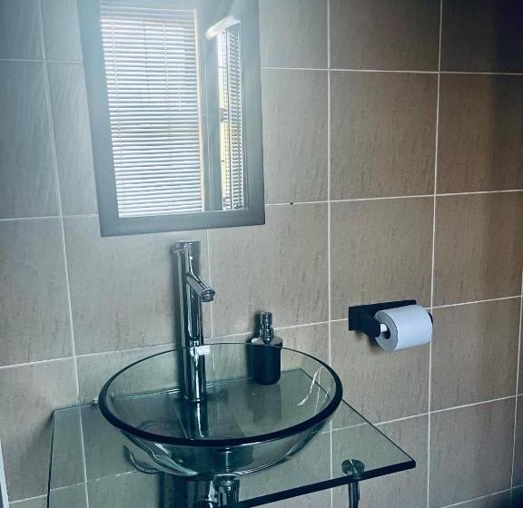 스탠다드 룸, Revenir