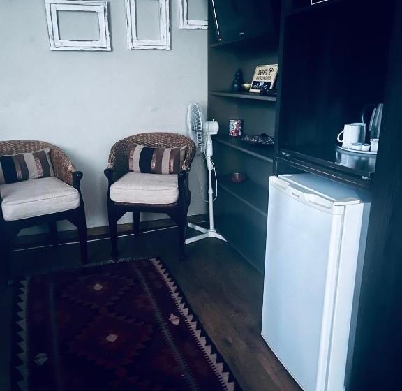 스탠다드 룸, Revenir