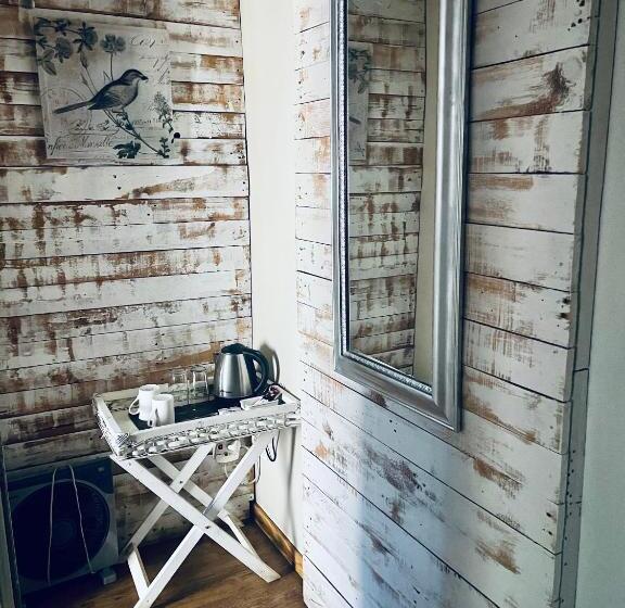 스탠다드 룸, Revenir