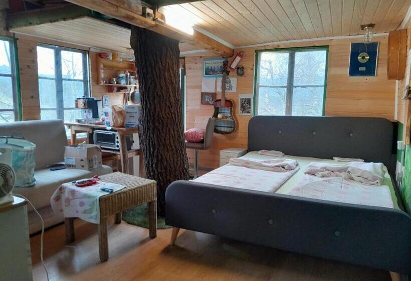 خانه 1 خوابه, Tree House Ramona & Fairytale Wooden House By Ljubljana