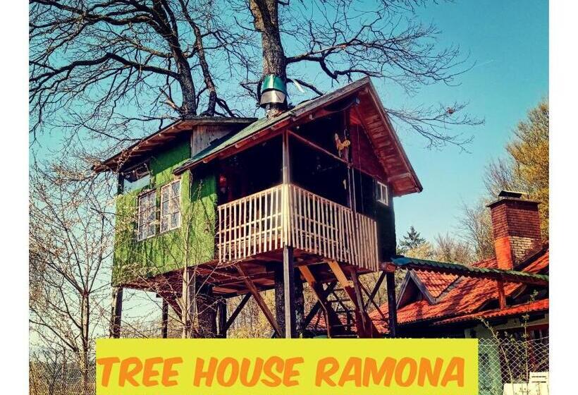 خانه 1 خوابه, Tree House Ramona & Fairytale Wooden House By Ljubljana