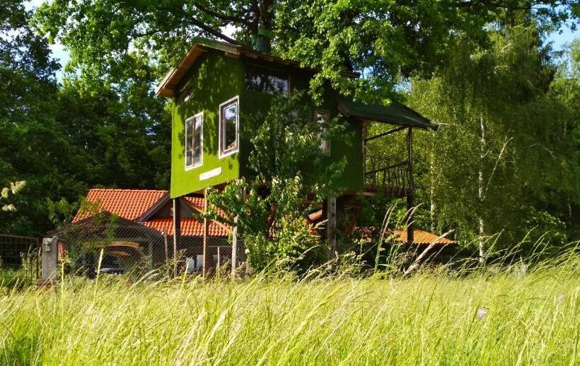 خانه 1 خوابه, Tree House Ramona & Fairytale Wooden House By Ljubljana