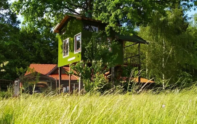 خانه 1 خوابه, Tree House Ramona & Fairytale Wooden House By Ljubljana