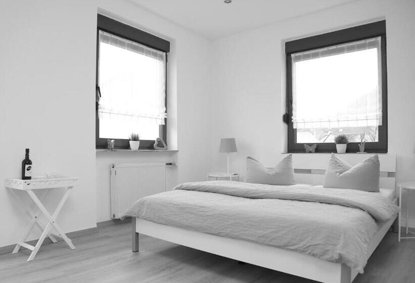 标准间带阳台, Pension Gästehaus La Mula