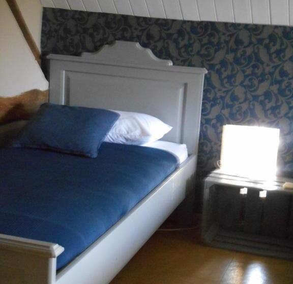 חדר סטנדרט לשלושה, B&b A L Ombre Du Tilleul