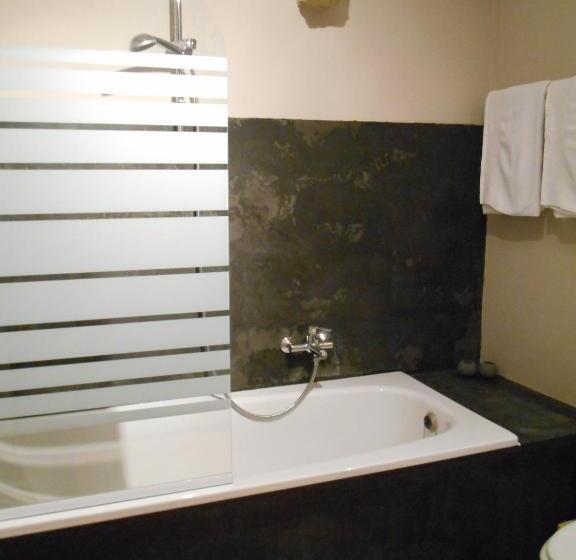 חדר סטנדרט לשלושה, B&b A L Ombre Du Tilleul