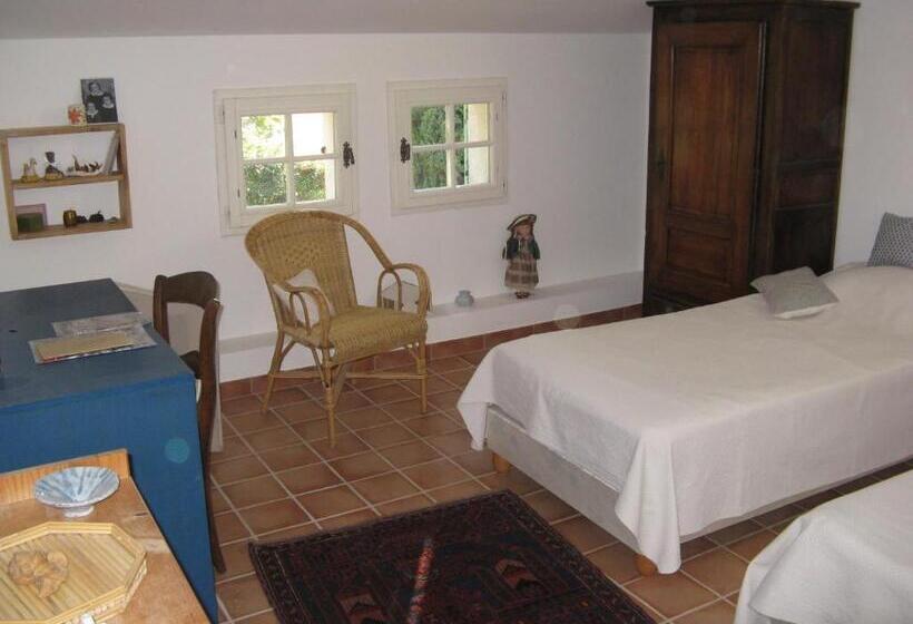 スタンダードルーム, Clos Saintegarde