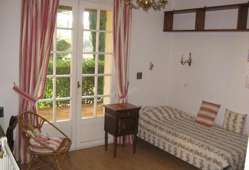 ３ベッドルームスイート, Clos Saintegarde