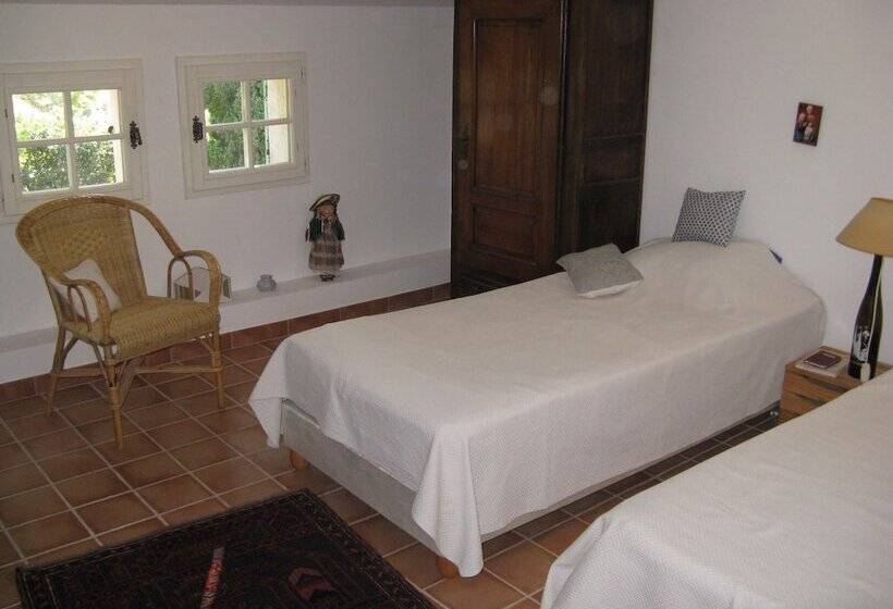 ３ベッドルームスイート, Clos Saintegarde