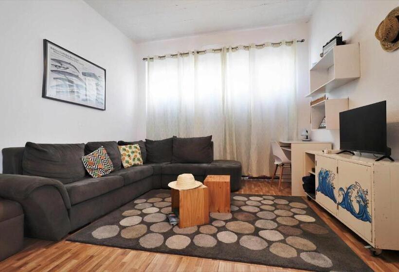 Трехместный Номер Стандарт с Балконом, Costa Norte Guesthouse