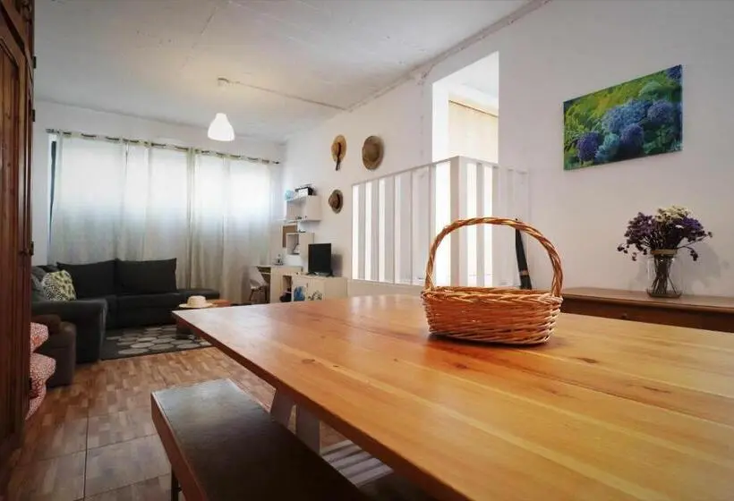 バルコニー付きスタンダードトリプルルーム, Costa Norte Guesthouse