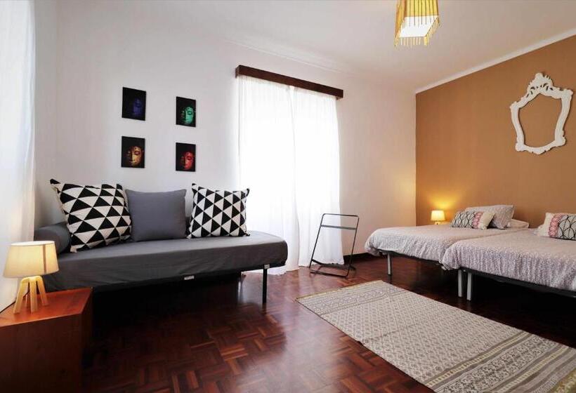 스탠다드 트리플 발코니 룸, Costa Norte Guesthouse