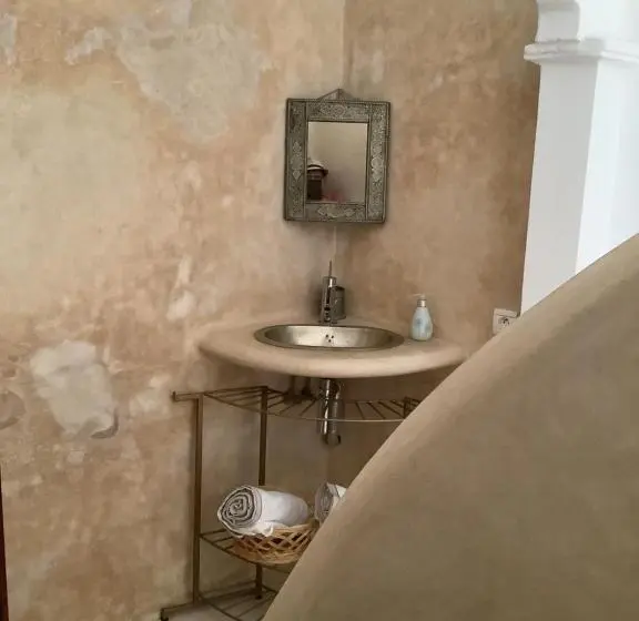 اتاق استاندارد, Riad Aziman