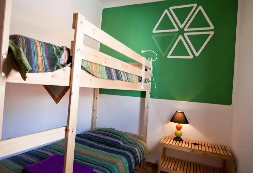 Cameră Economică, Hostel Seixe