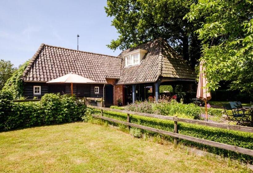 디럭스 스위트, Landrop Bed & Breakfast