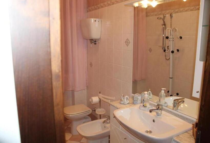 标准间, Ai Prati Vecchi