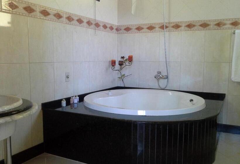 シャレー・スペリアー1寝室, Pousada Rocamadour