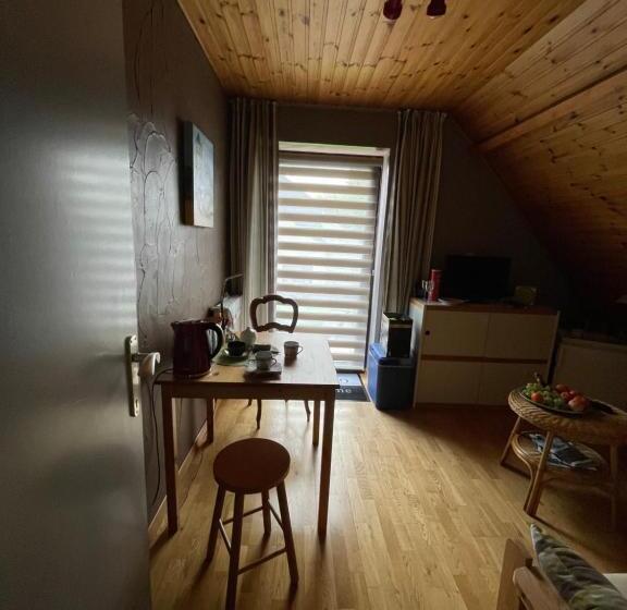 Номер Стандарт Вид на Сад, B&b Des Bois Sans Nombre