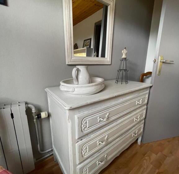 Номер Стандарт Вид на Сад, B&b Des Bois Sans Nombre