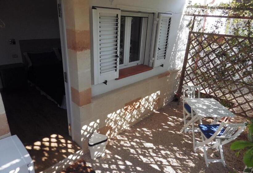 חדר בסיסי, B&b Le Vele