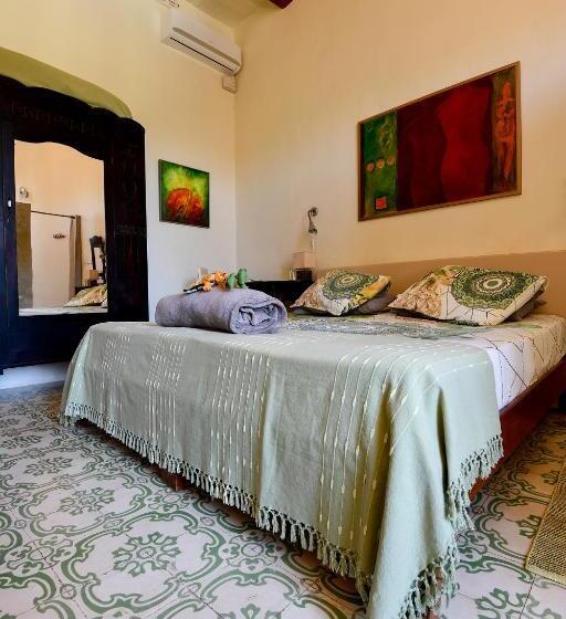 اتاق لوکس با تخت بزرگ, Charming B&b Dar Ta Zeppi