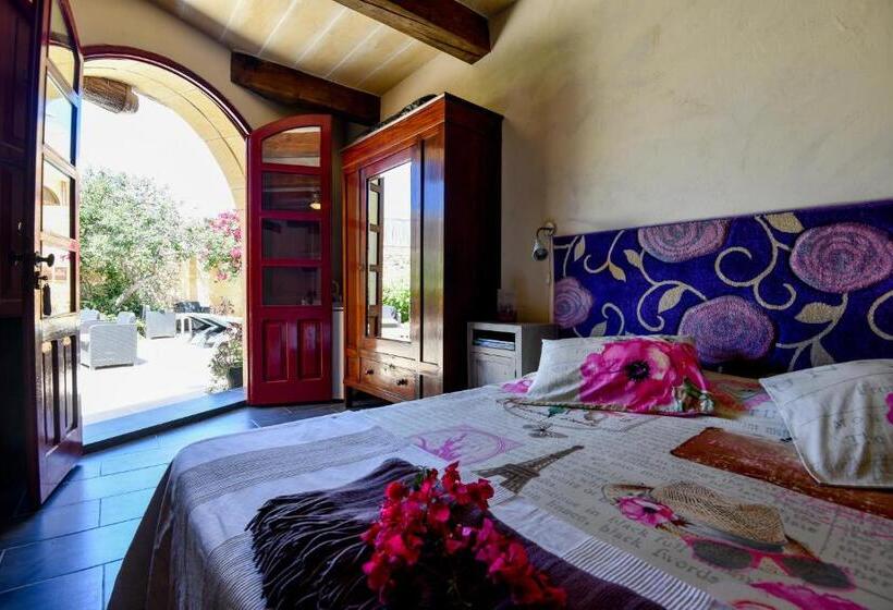 Deluxe Suite King Bed, Charming B&b Dar Ta Zeppi