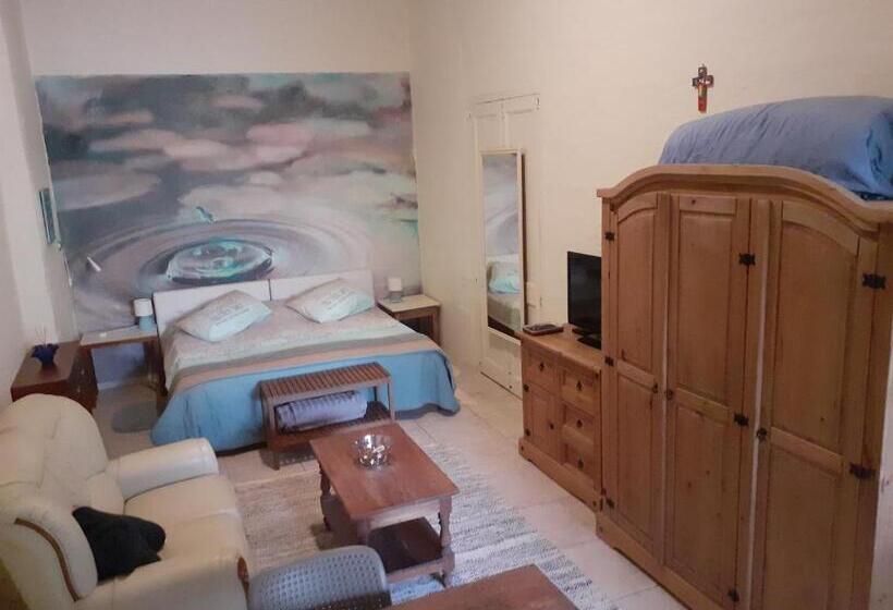 استودیو استاندارد با چشم‌انداز باغ, Charming B&b Dar Ta Zeppi
