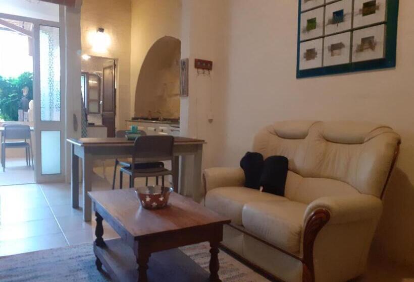 استودیو استاندارد با چشم‌انداز باغ, Charming B&b Dar Ta Zeppi