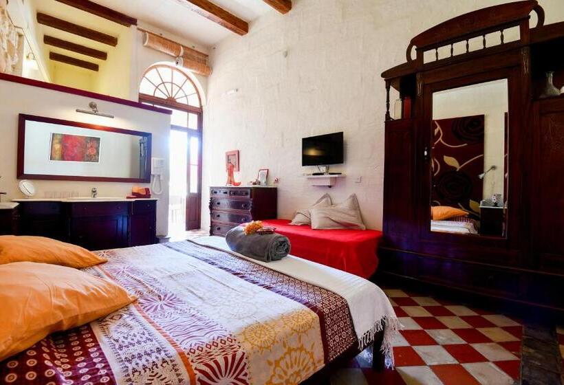 سوییت لوکس, Charming B&b Dar Ta Zeppi