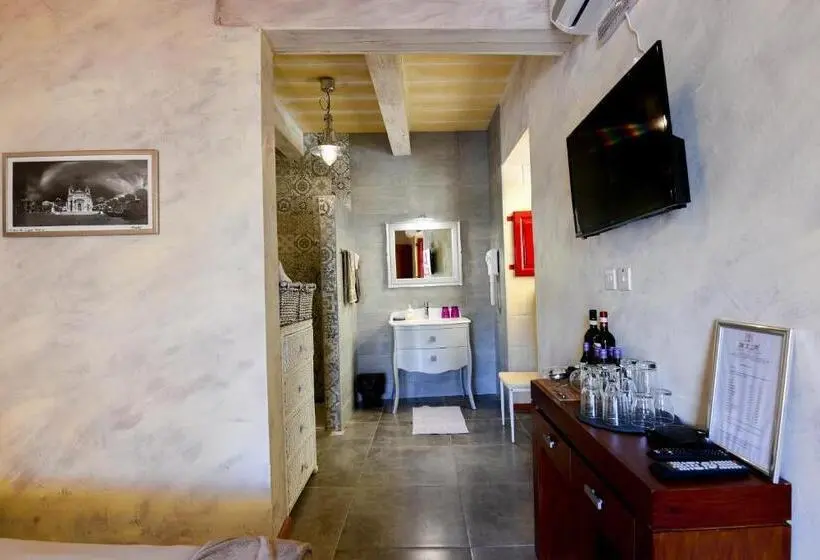 اتاق سوپریور خانوادگی, Charming B&b Dar Ta Zeppi