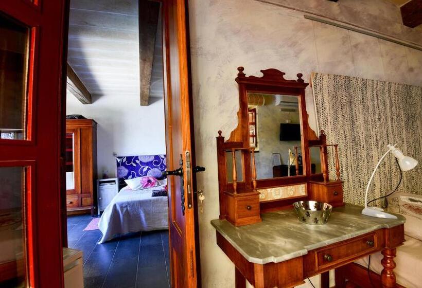 اتاق سوپریور خانوادگی, Charming B&b Dar Ta Zeppi