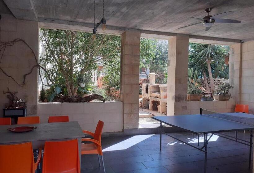 ویلای یک اتاق خوابه با استخر شنا, Charming B&b Dar Ta Zeppi