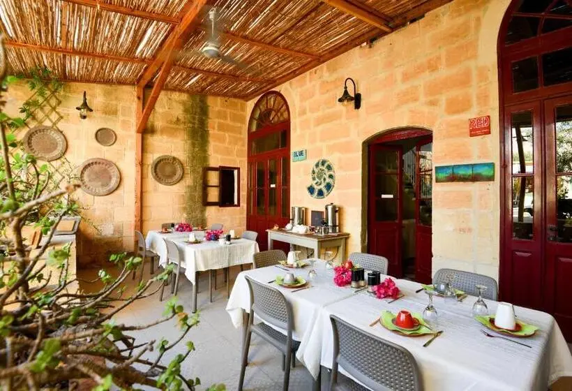 ویلای یک اتاق خوابه با استخر شنا, Charming B&b Dar Ta Zeppi
