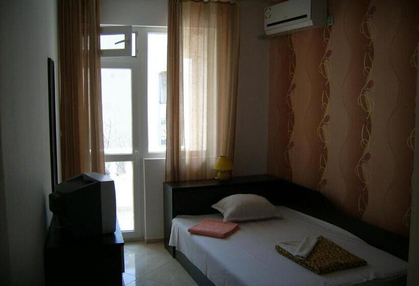 חדר סטנדרט יחיד עם מרפסת, Pasians