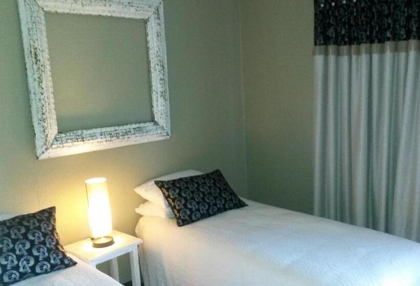 家庭间, 5th Seasons Guesthouse