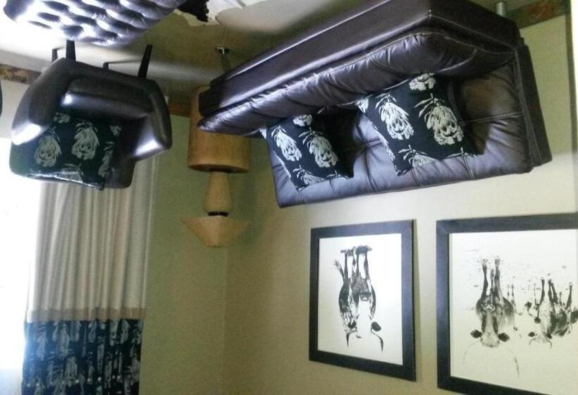 家庭间, 5th Seasons Guesthouse