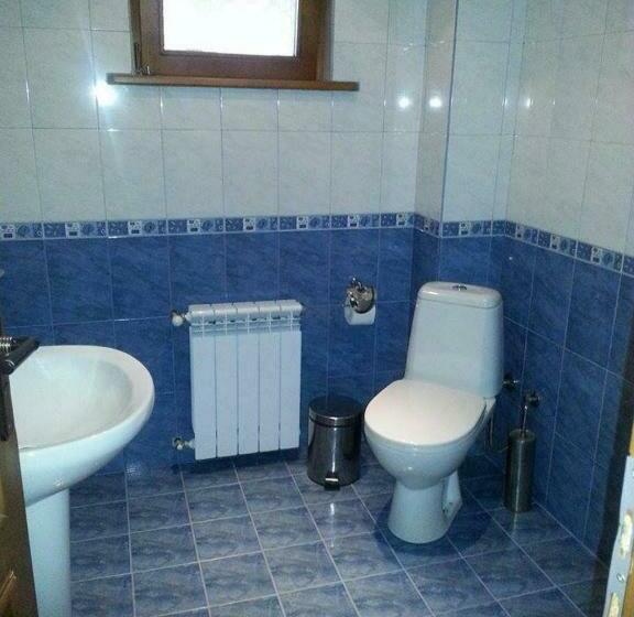 带露台的标准房间, Denis Guest House