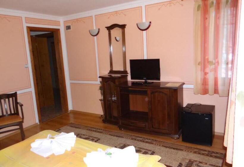 豪华房间, Denis Guest House