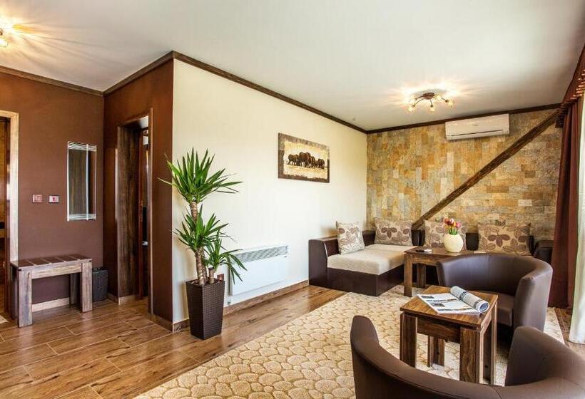 جناح مطل على البحيرة, The Wind Mills Hydropark