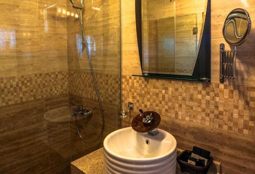 غرفة قياسية مطلّة علي البحيرة, The Wind Mills Hydropark