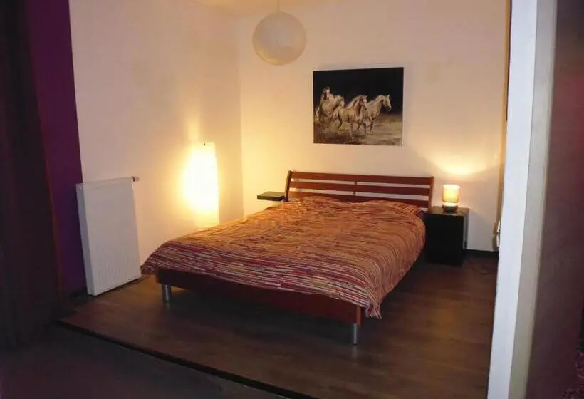 スイート, B&b V.k. Pgmbh