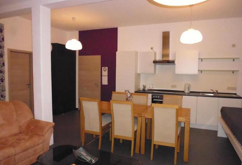 סוויטה, B&b V.k. Pgmbh