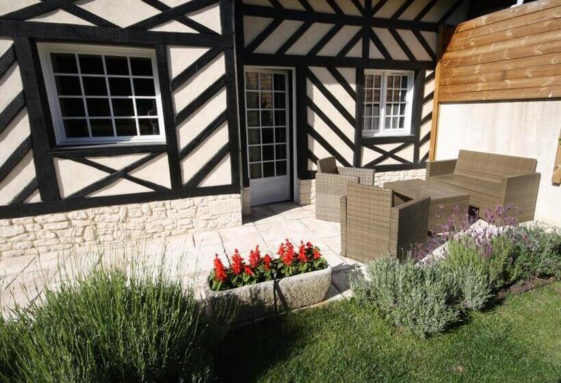 Номер Стандарт с Террасой, Manoir De La Croix Sonnet