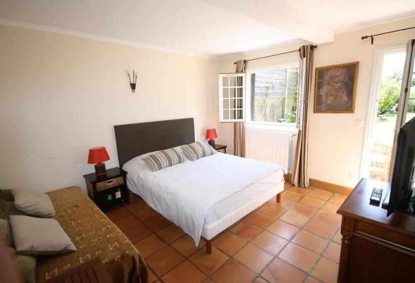 Номер Стандарт с Террасой, Manoir De La Croix Sonnet